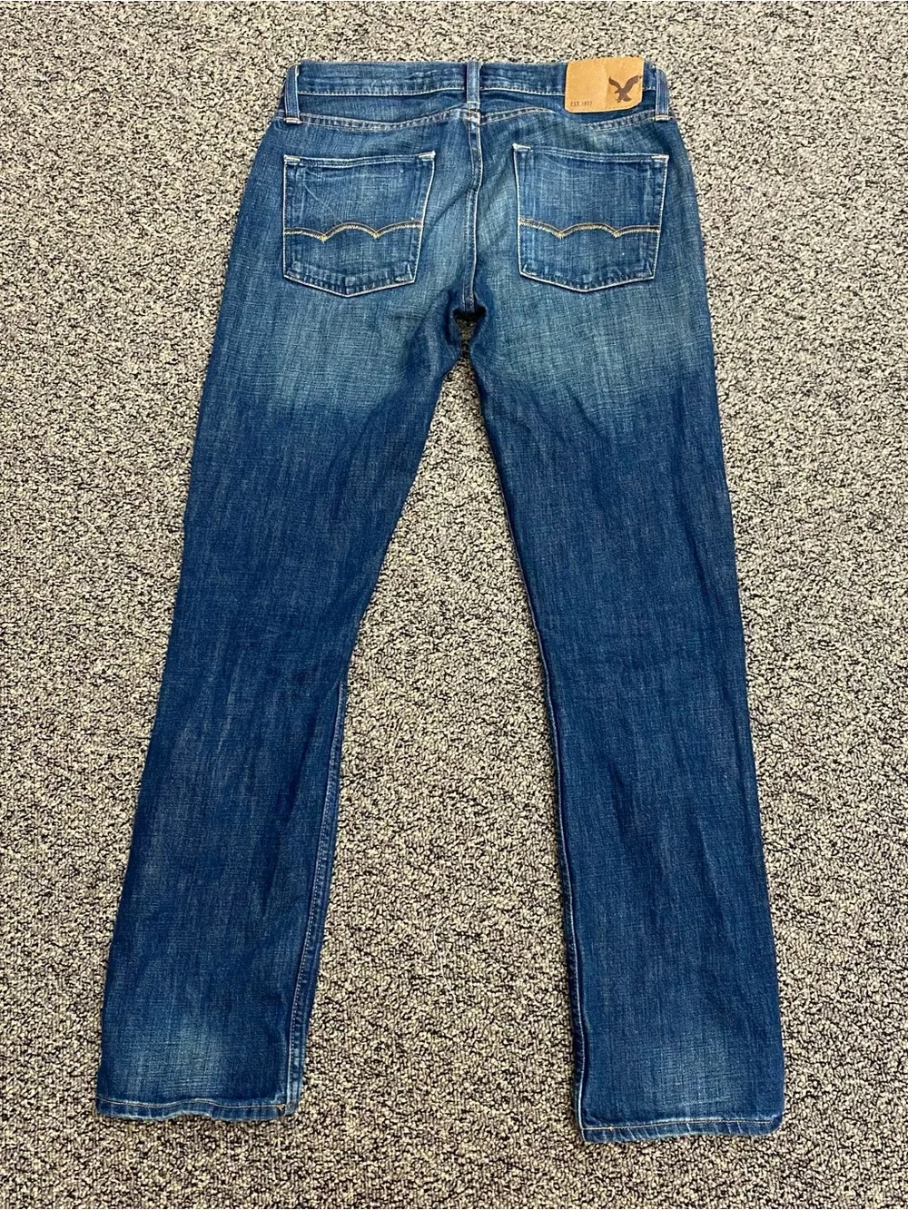 American Eagle Outfitters Men's Medium Wash Straight Bootcut Jeans Size 29x32